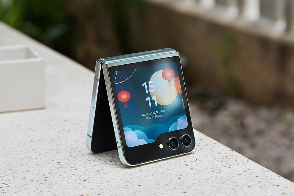 Bàn về trải nghiệm Samsung Galaxy Z Flip5 qua 3 từ: Linh hoạt, đa năng và bền bỉ 1