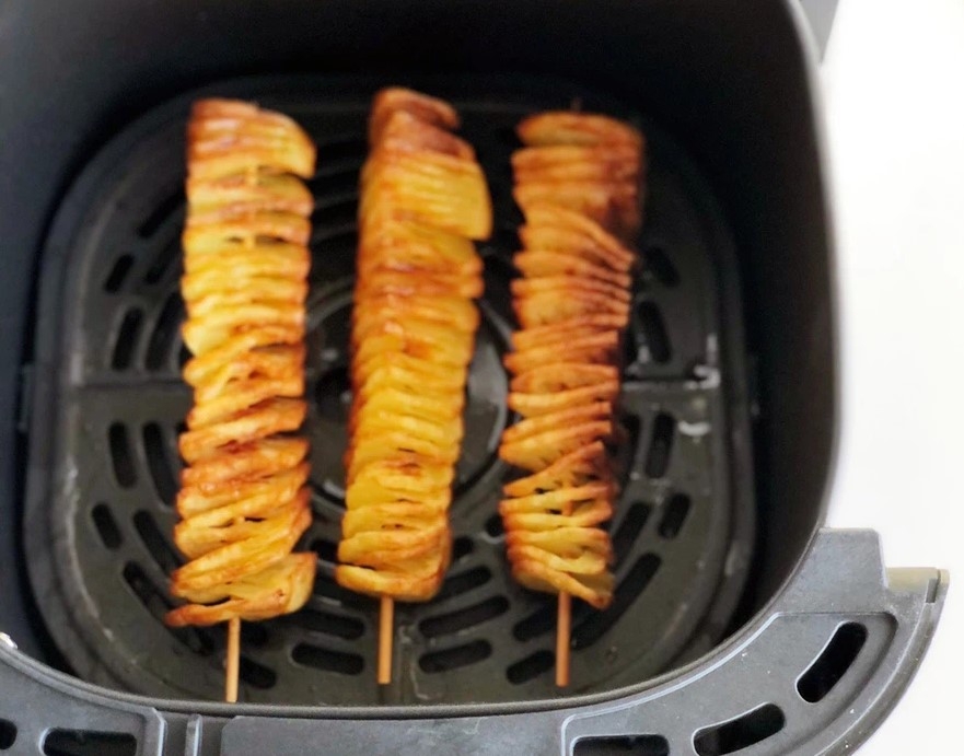 Cách làm khoai tây lốc xoáy bằng nồi chiên không dầu (Ảnh 7)