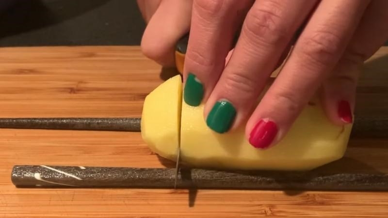 Cách làm khoai tây lốc xoáy bằng nồi chiên không dầu (Ảnh 3)