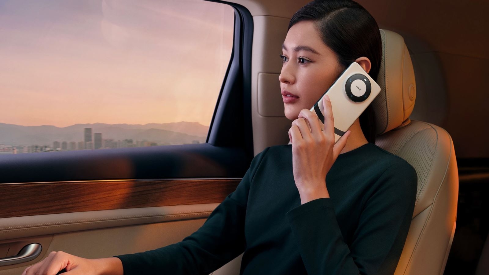 Huawei Mate 60 Pro+ ra mắt (ảnh 2)