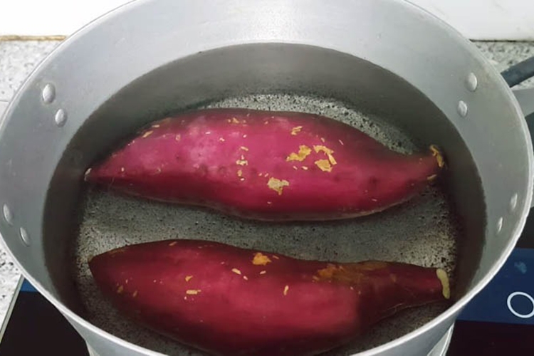 Cách làm khoai lang kén bằng nồi chiên không dầu (Hình 3)