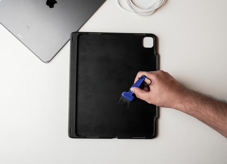 Những cách vệ sinh màn hình và phụ kiện iPad nhất định phải biết (4)