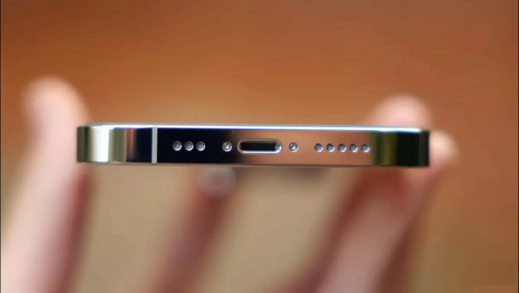 Mẹo khắc phục cảnh báo chất lỏng trong cổng Lightning trên iPhone (1)