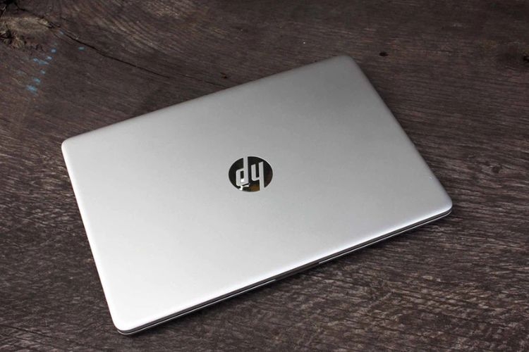 Laptop mỏng nhẹ giá rẻ cho sinh viên (Ảnh 2)