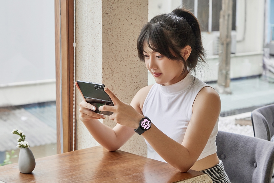 Một ngày rong ruổi cùng Galaxy Z Series 2023: Ngạc nhiên về độ bền của pin, màn hình và khung vỏ