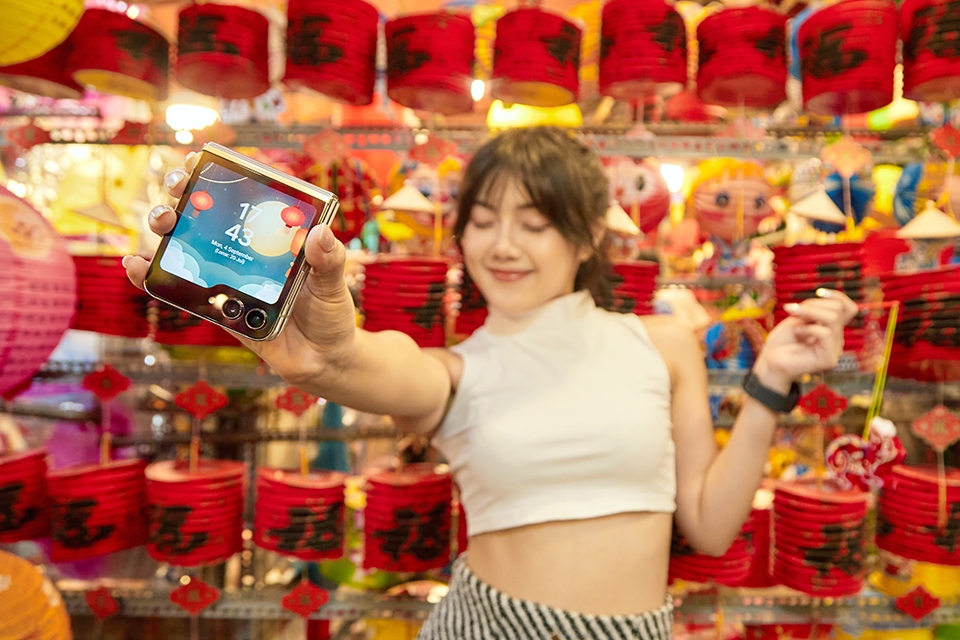 Một ngày rong ruổi cùng Galaxy Z Series 2023: Ngạc nhiên về độ bền của pin, màn hình và khung vỏ 20