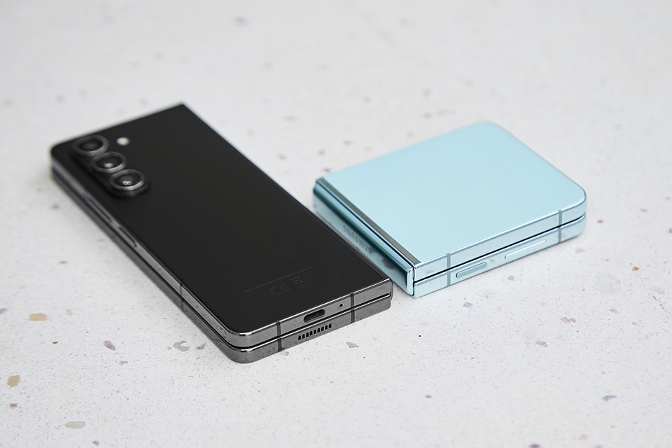 Một ngày rong ruổi cùng Galaxy Z Series 2023: Ngạc nhiên về độ bền của pin, màn hình và khung vỏ 5