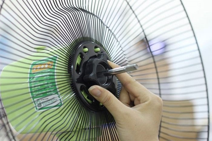 Trục quay bị rít