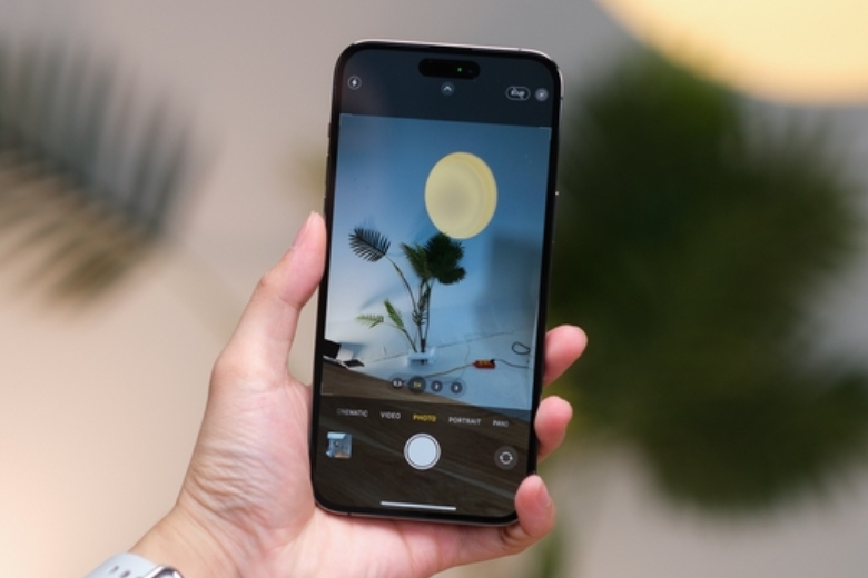 Tình trạng dễ thấy nhất khi iPhone 14 Pro Max bị lỗi camera là máy bị rung hoặc độ phân giải kém hẳn