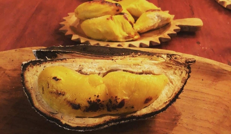 Bạn vẫn có thể nướng sầu riêng chưa chín với nồi chiên không dầu