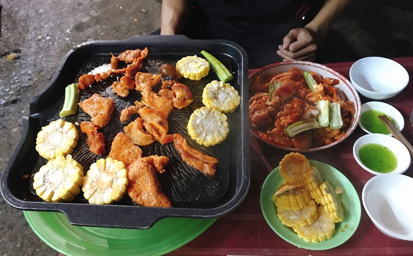 Hẻm nướng 197 Ngô Quyền