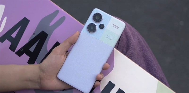 ​​Trên tay Redmi Note 13 Pro Plus (ảnh 7)