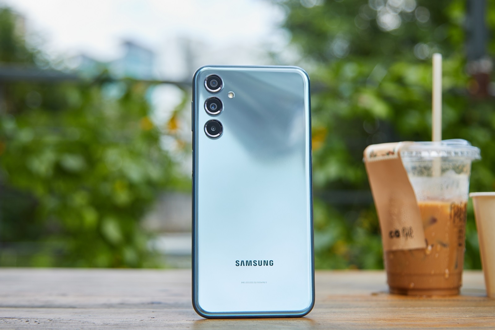 Lương về “lên đời” ngay điện thoại cũ của ba mẹ bằng Samsung Galaxy M34 5G mạnh mượt, bền bỉ (ảnh 2)