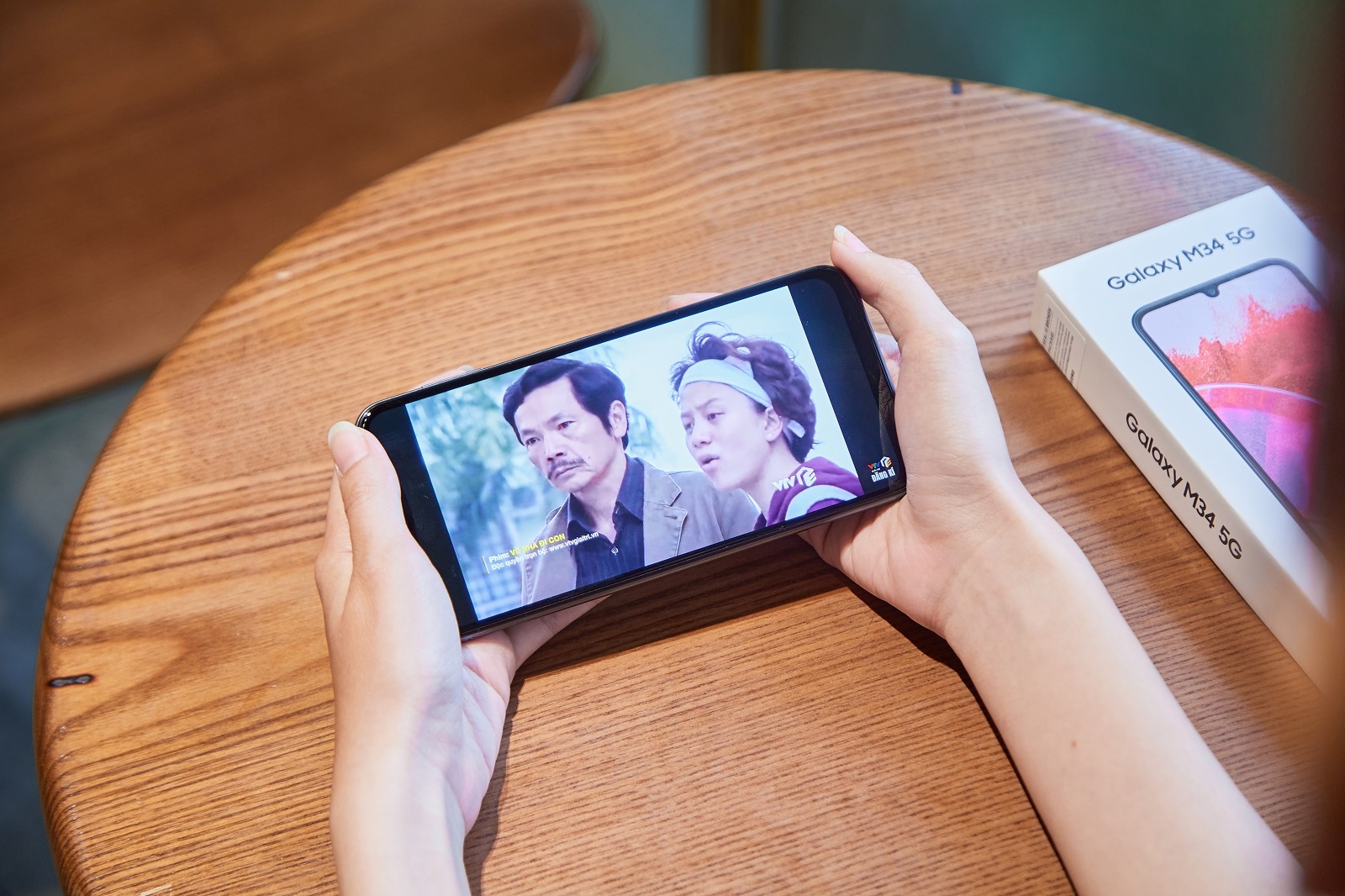 Lương về “lên đời” ngay điện thoại cũ của ba mẹ bằng Samsung Galaxy M34 5G mạnh mượt, bền bỉ (ảnh 5)