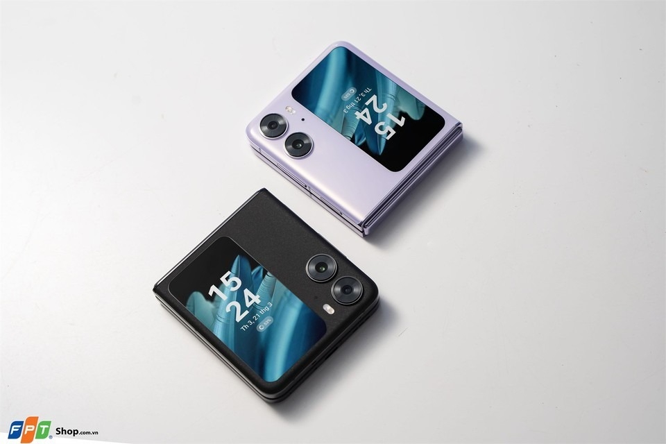 So sánh iPhone 14 và OPPO Find N2 Flip (ảnh 2)