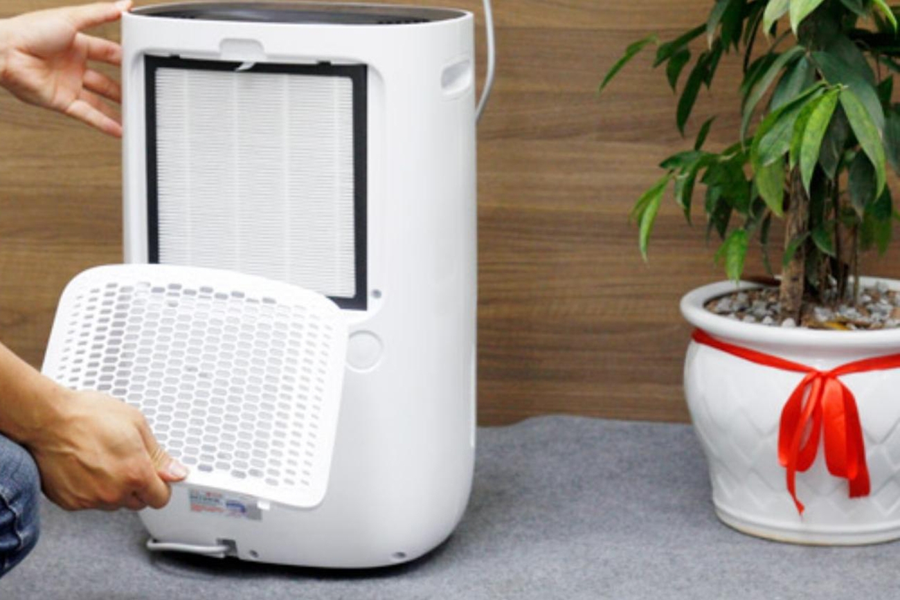 vệ sinh máy hút ẩm