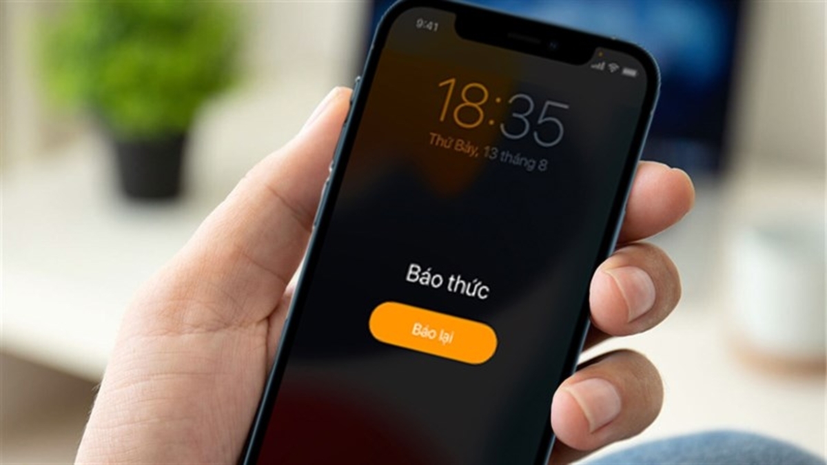 cách cài báo thức trên iPhone