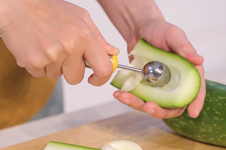 Cách làm trà bí đao hạt chia tại nhà giúp giải nhiệt cơ thể, giảm cân hiệu quả (Hình 2)