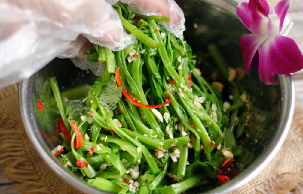 nộm rau muống 10