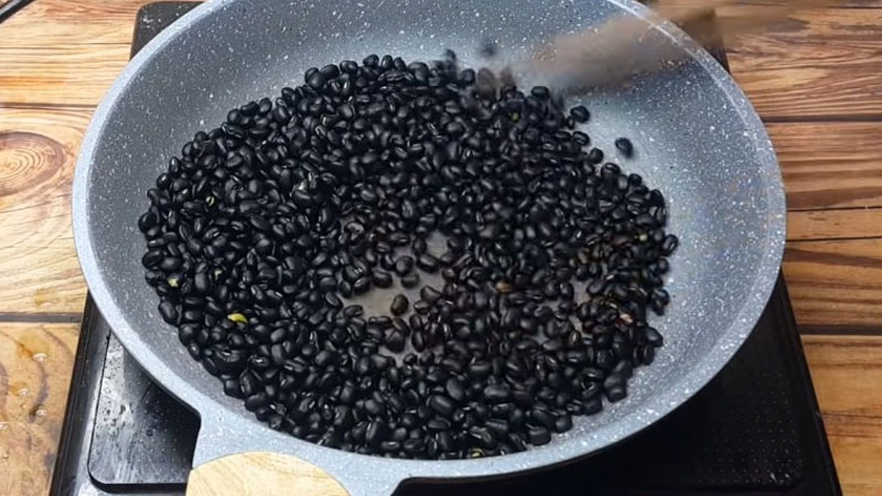 cách nấu nước đậu đen rang-ảnh 3