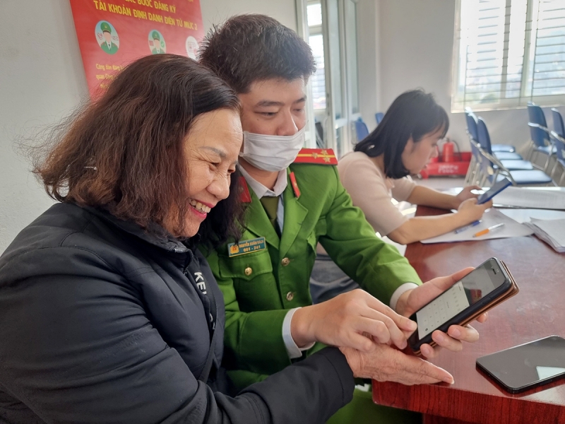 Cách đổi số điện thoại VNeID 1
