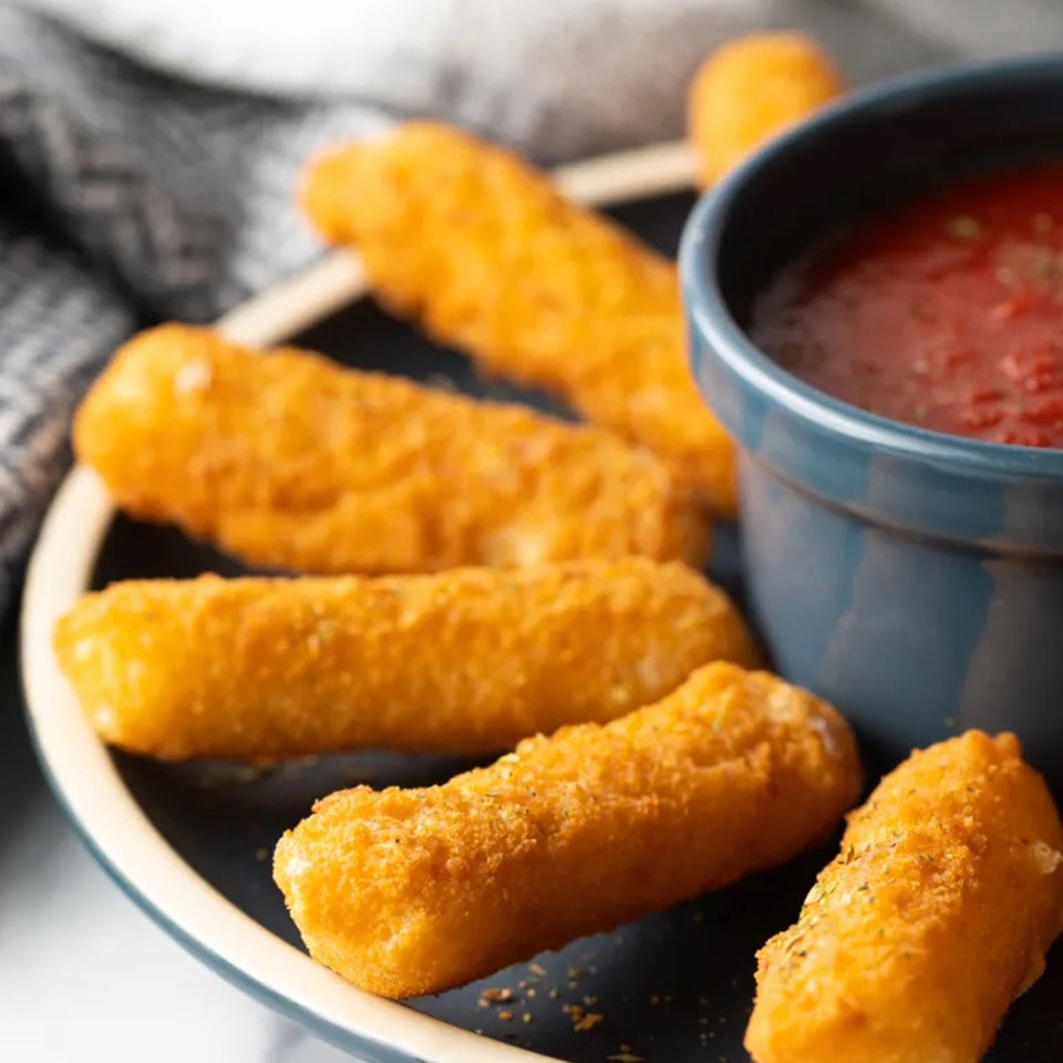 chiên phô mai que bằng nồi chiên không dầu (Ảnh 9)