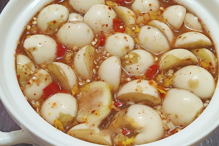 Hướng dẫn 2 cách làm cà muối xổi chua ngọt, món ăn dân dã nhưng cực tốn cơm (Hình 10)