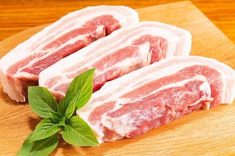 Chia sẻ cách làm kho quẹt tôm thịt ba chỉ đậm đà, đơn giản mà cực kỳ hao cơm (Hình 2)