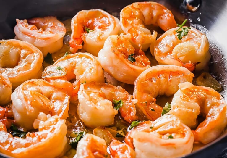 Có rất nhiều món ngon chế biến từ tôm thẻ