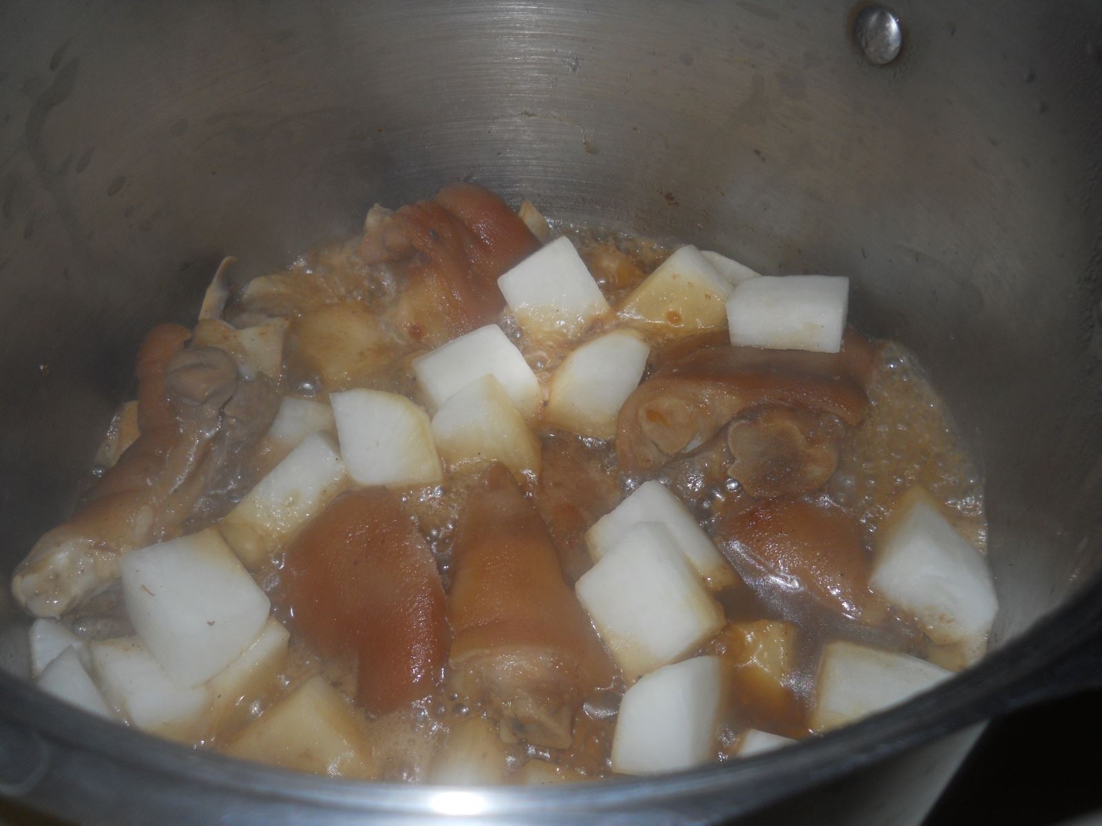 Chế biến chân giò