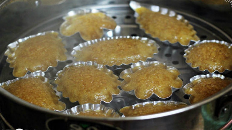Hấp chín bánh bò thốt nốt