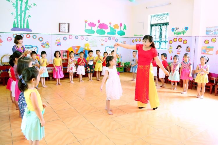 Các hoạt động trong ngày 20/10 tại trường học