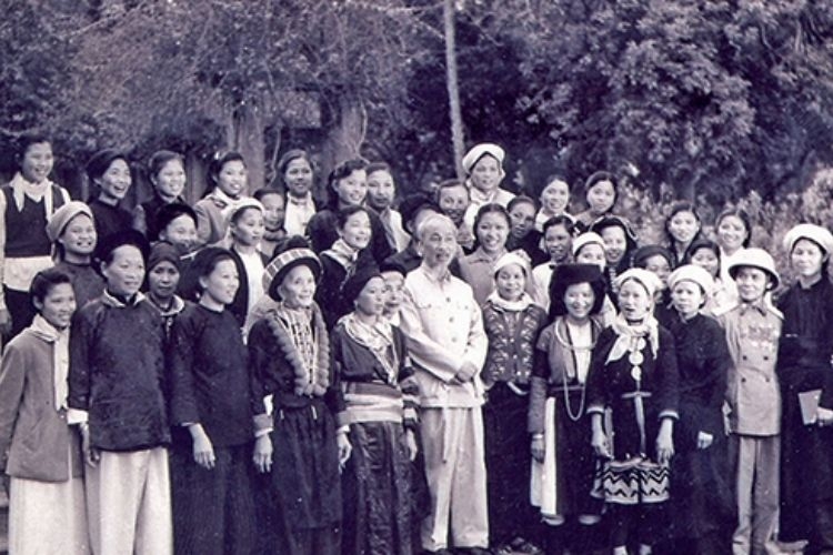 Nguồn gốc của ngày 20/10