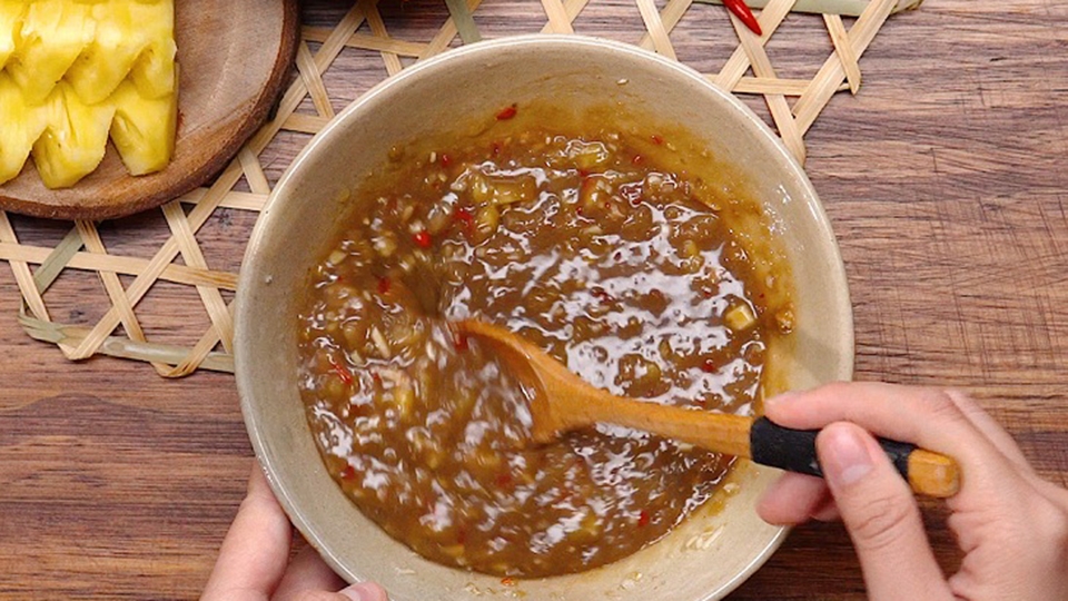 Hoàn thành mắm nêm