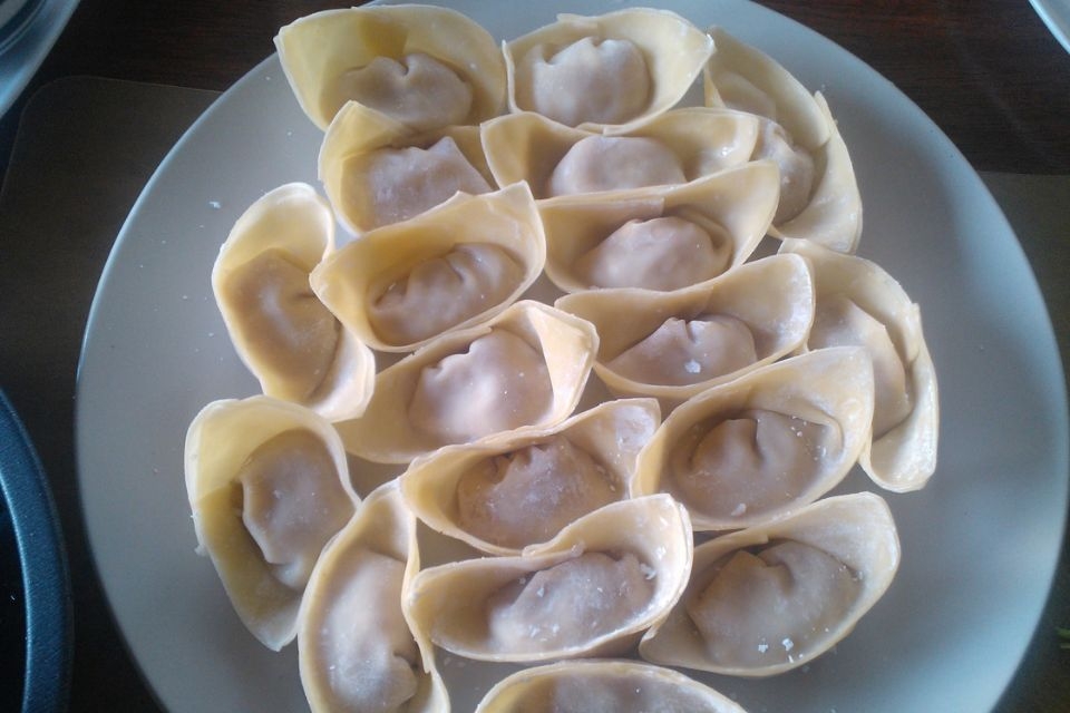 ​​Hoành thánh 12