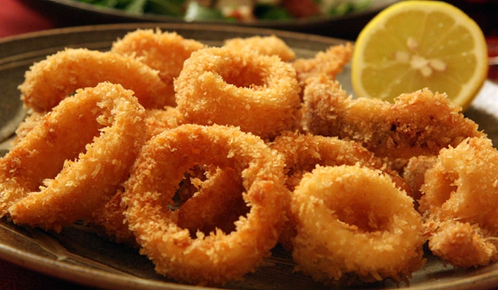 Cách làm mực chiên giòn 10