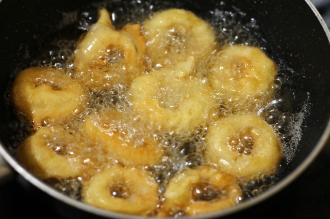 Cách làm mực chiên giòn 6