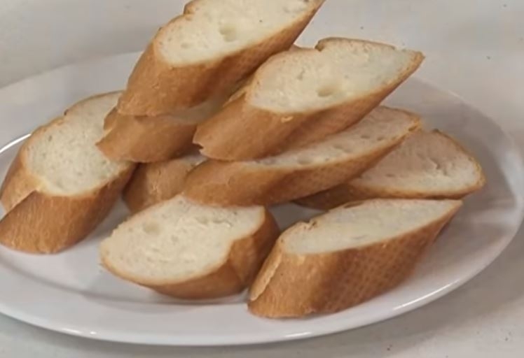 cách làm bánh mì bơ tỏi 2