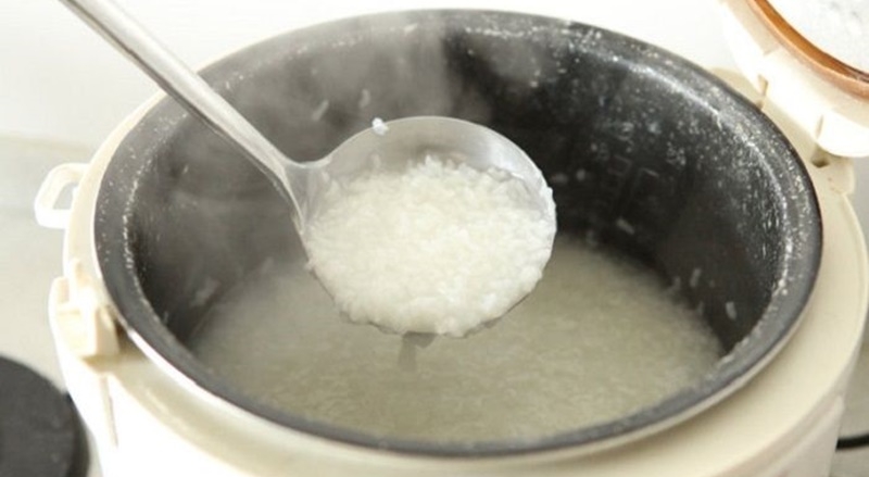 cách nấu cháo thịt bằm 10