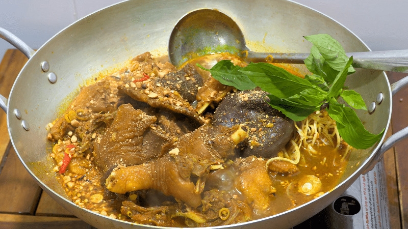 Món gà giả cầy cay the, bắt miệng