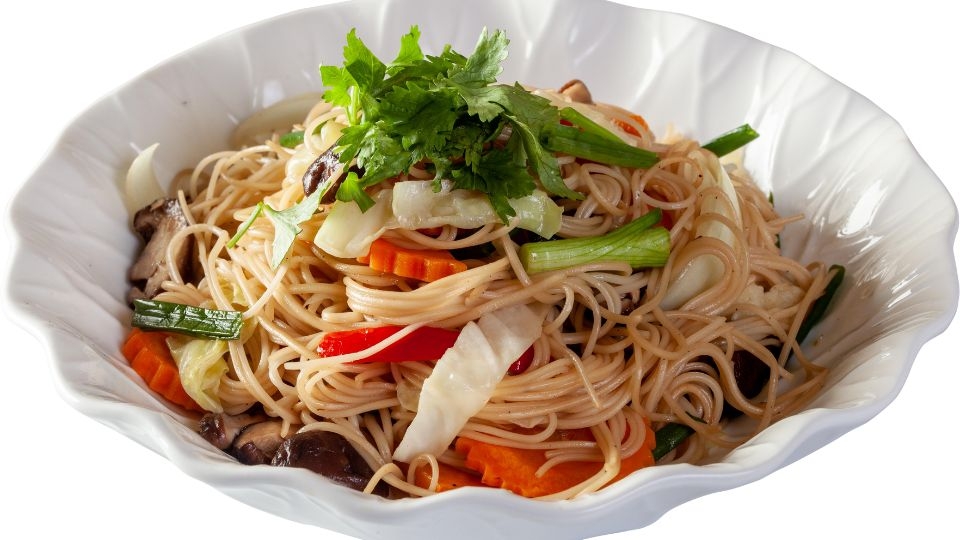 Mì xào chay với vị ngọt lành đến từ rau củ