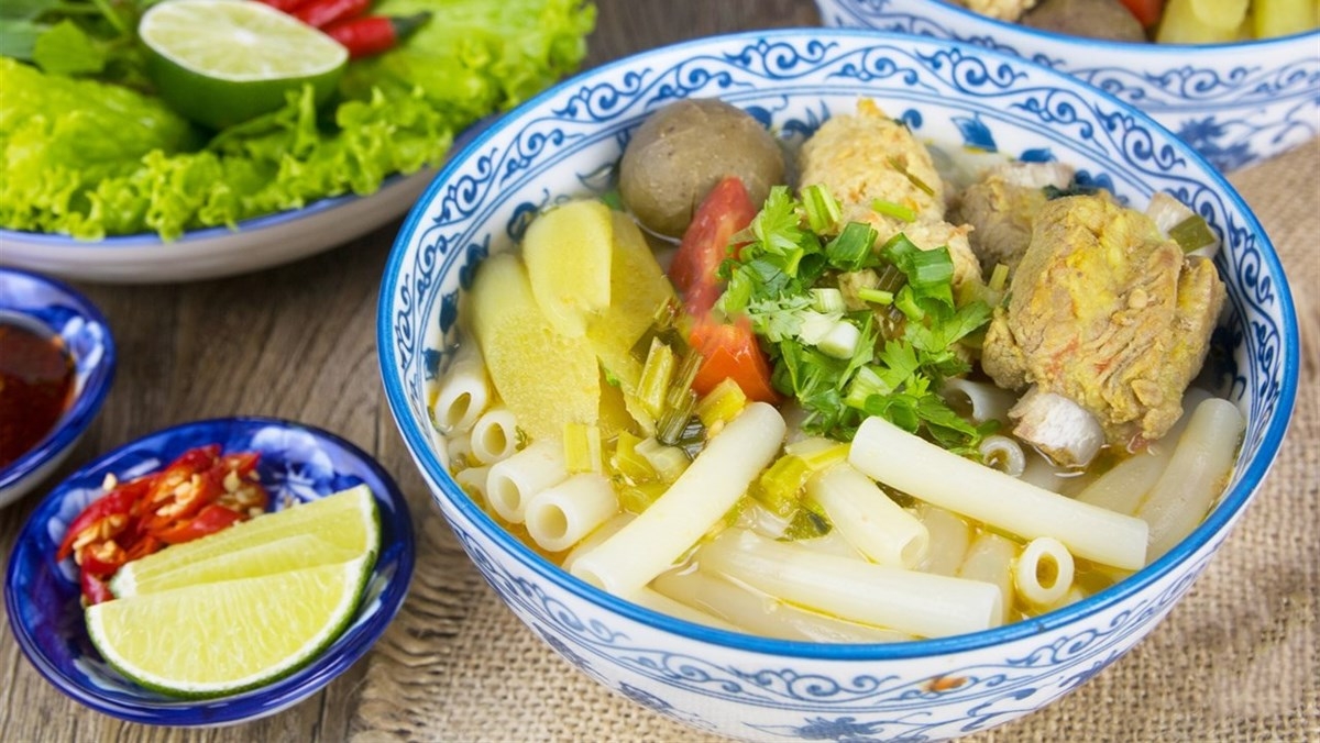 Nui chả cua