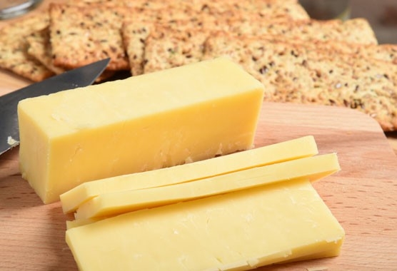 phô mai làm từ gì - hình 2