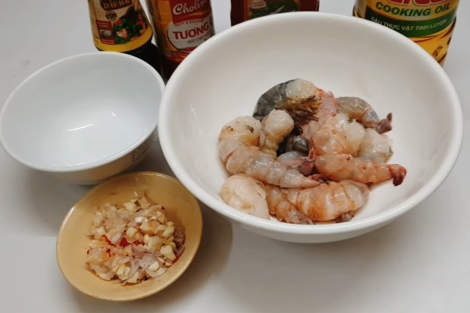 Nguyên liệu cho món tôm rim mặn
