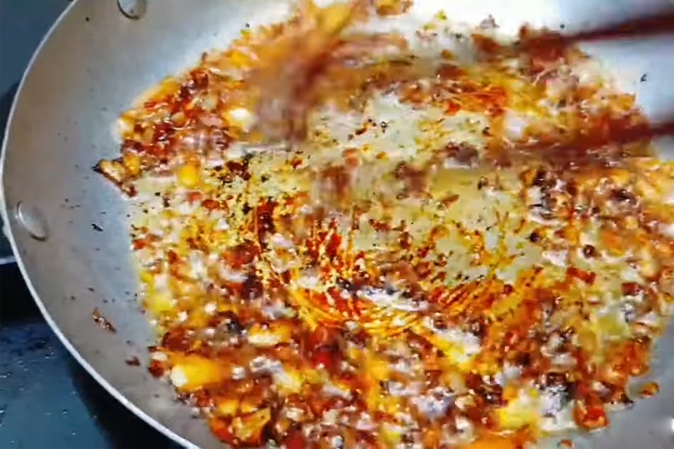 Đu dầu nóng cùng đường