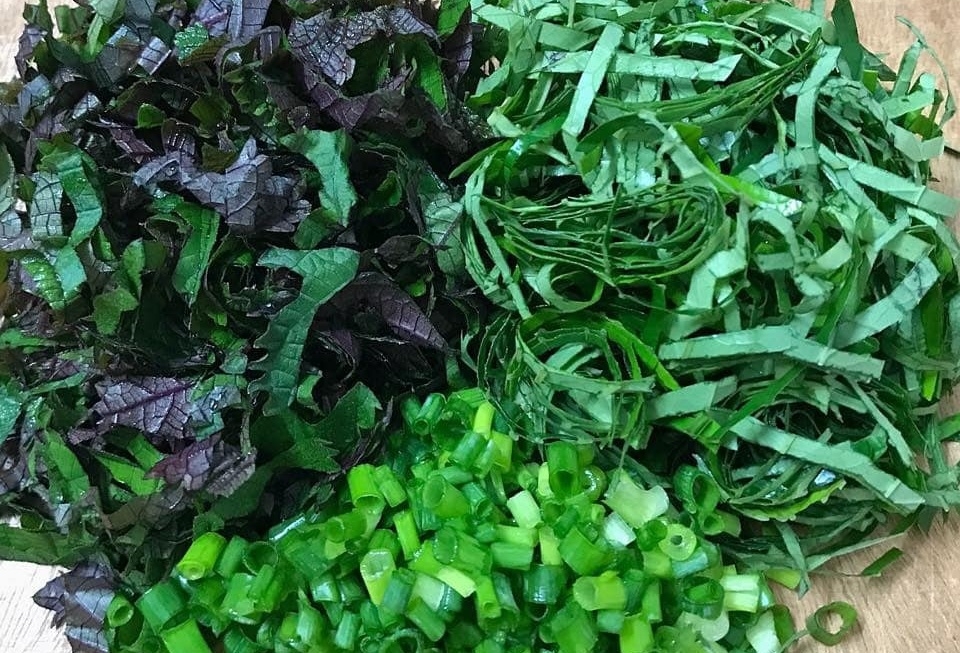 Thái nhỏ các loại rau