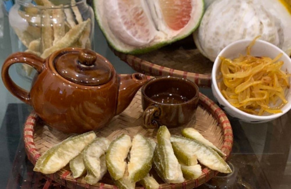 Uống trà vỏ bưởi