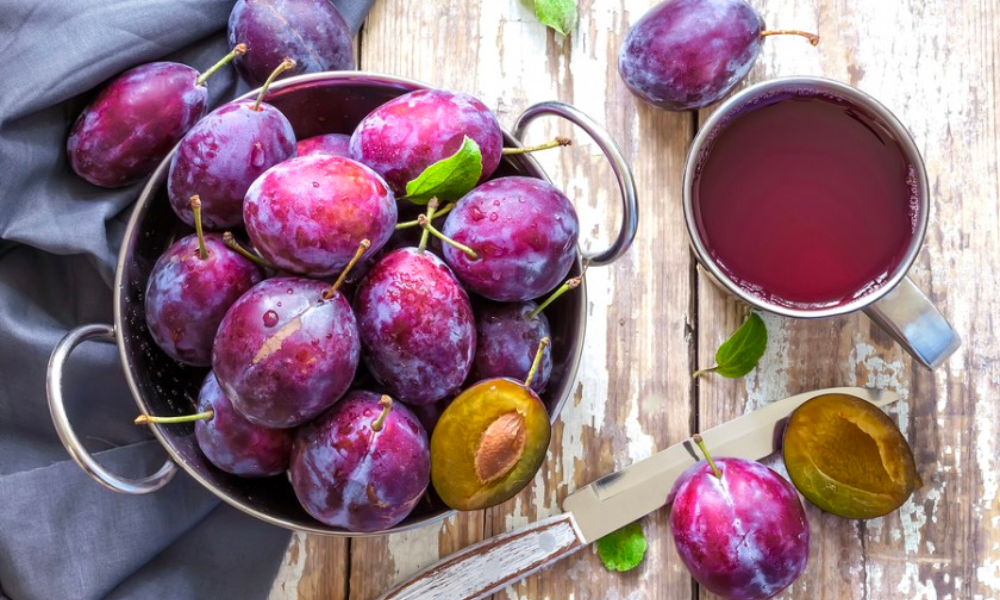 Mận Tả Van vỏ tím, ruột vàng