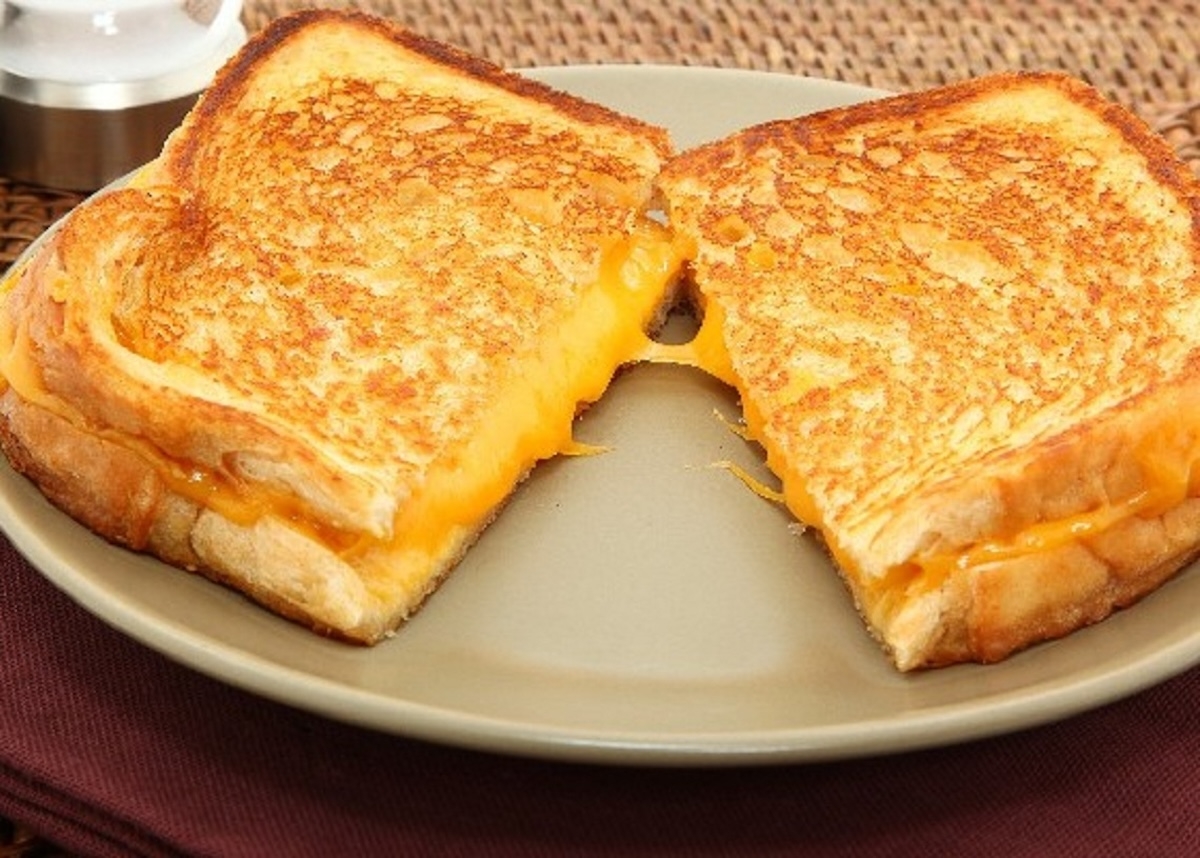 bánh mì sandwich bao nhiêu calo - hình 2