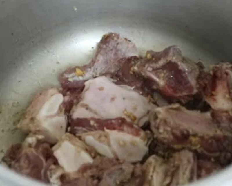Xào thịt trâu cho săn